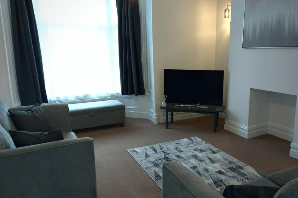 2 Bedroom City Centre Duplex Apt 프레스턴 외부 사진